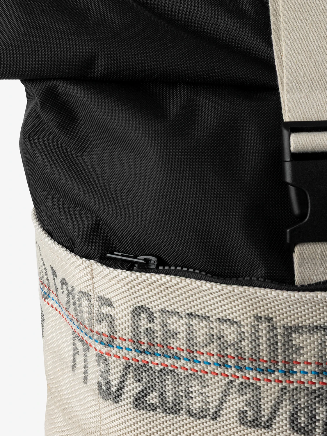 Brandneu Rollbag mit Feuerwehrschlauch - Schwarz 242 Brandneu Rollbag mit Feuerwehrschlauch - Schwarz – Bild 3